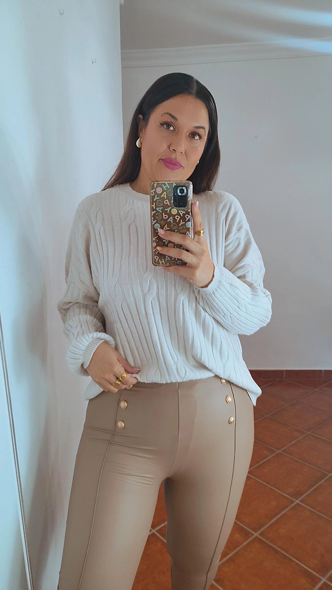 Pantalón detalle botones lo