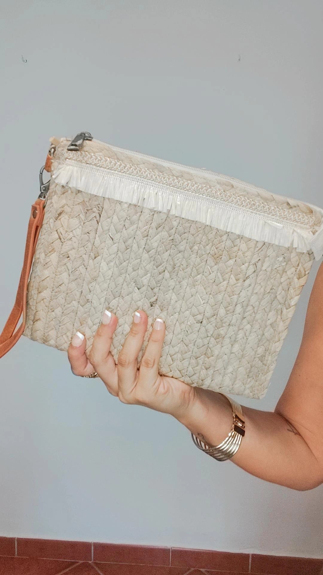 Bolso o cartera mano rafia