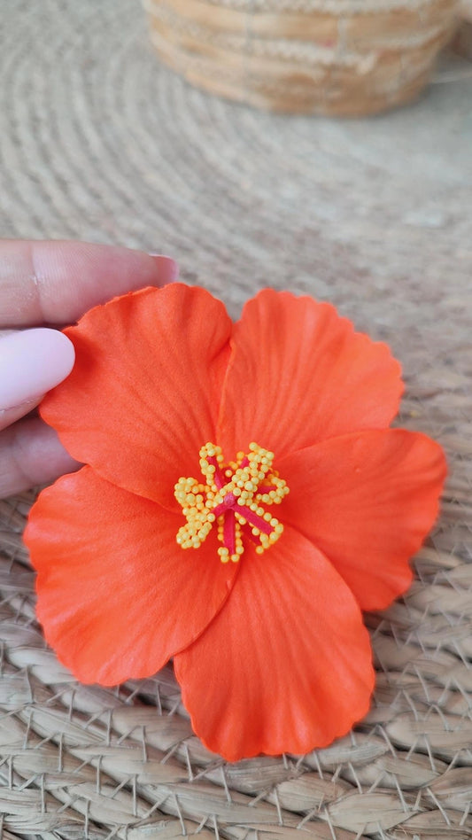 Pinza flor naranja