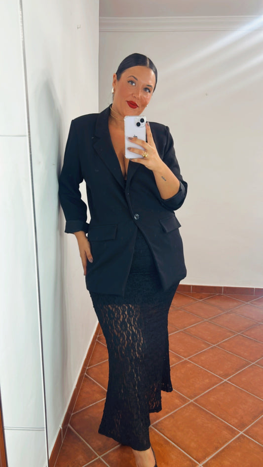 Falda encaje negra