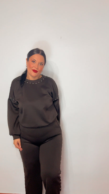 Pantalón tachas marrón