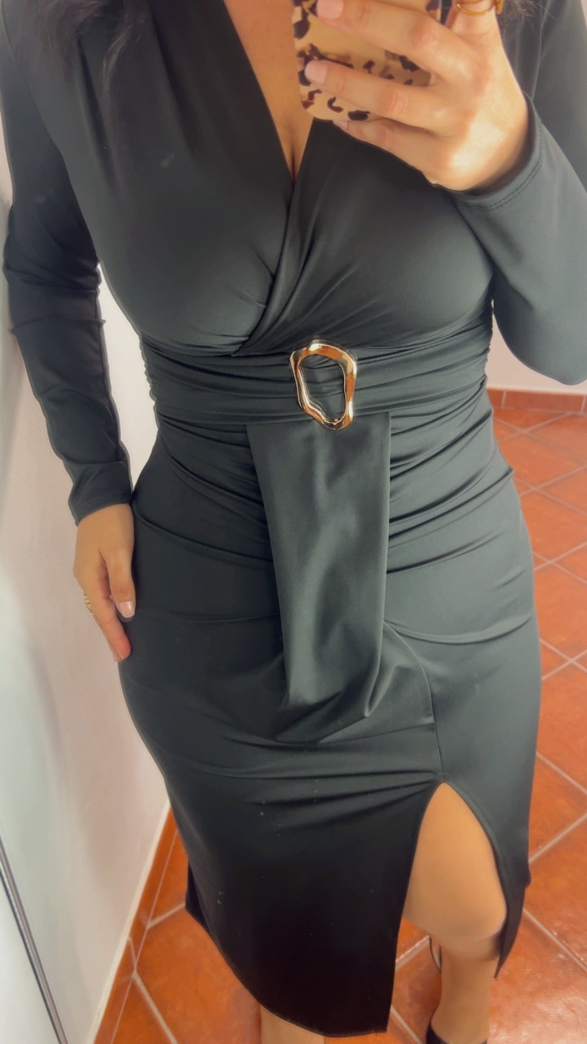 Vestido abertura negro