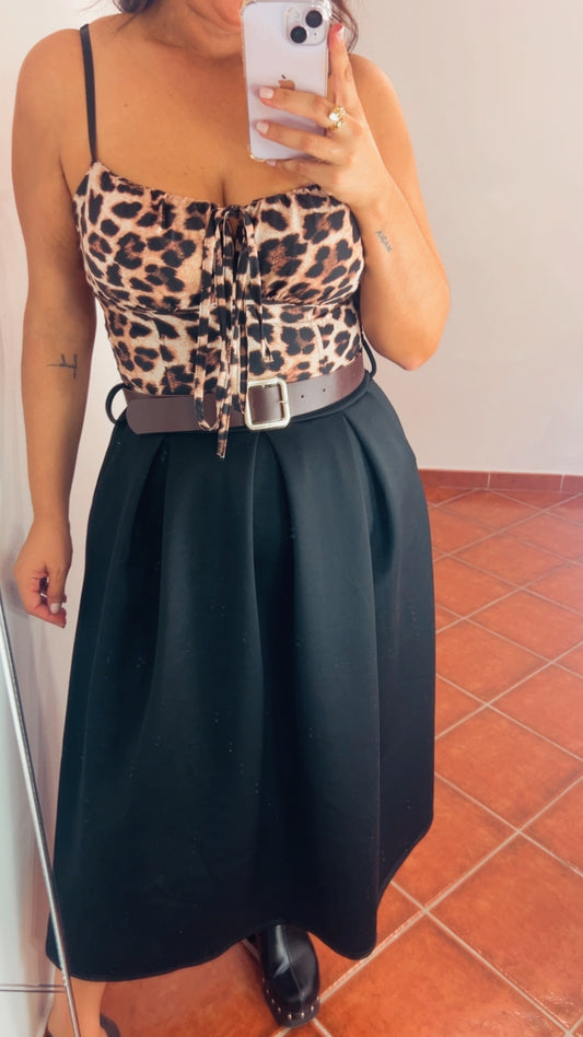 Falda midi cinturón