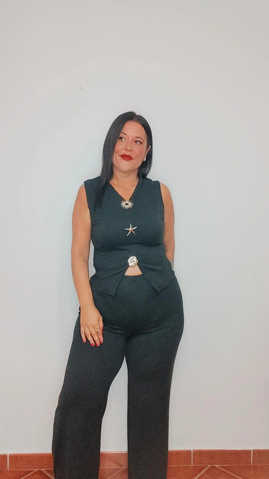 Conjunto gris marengo